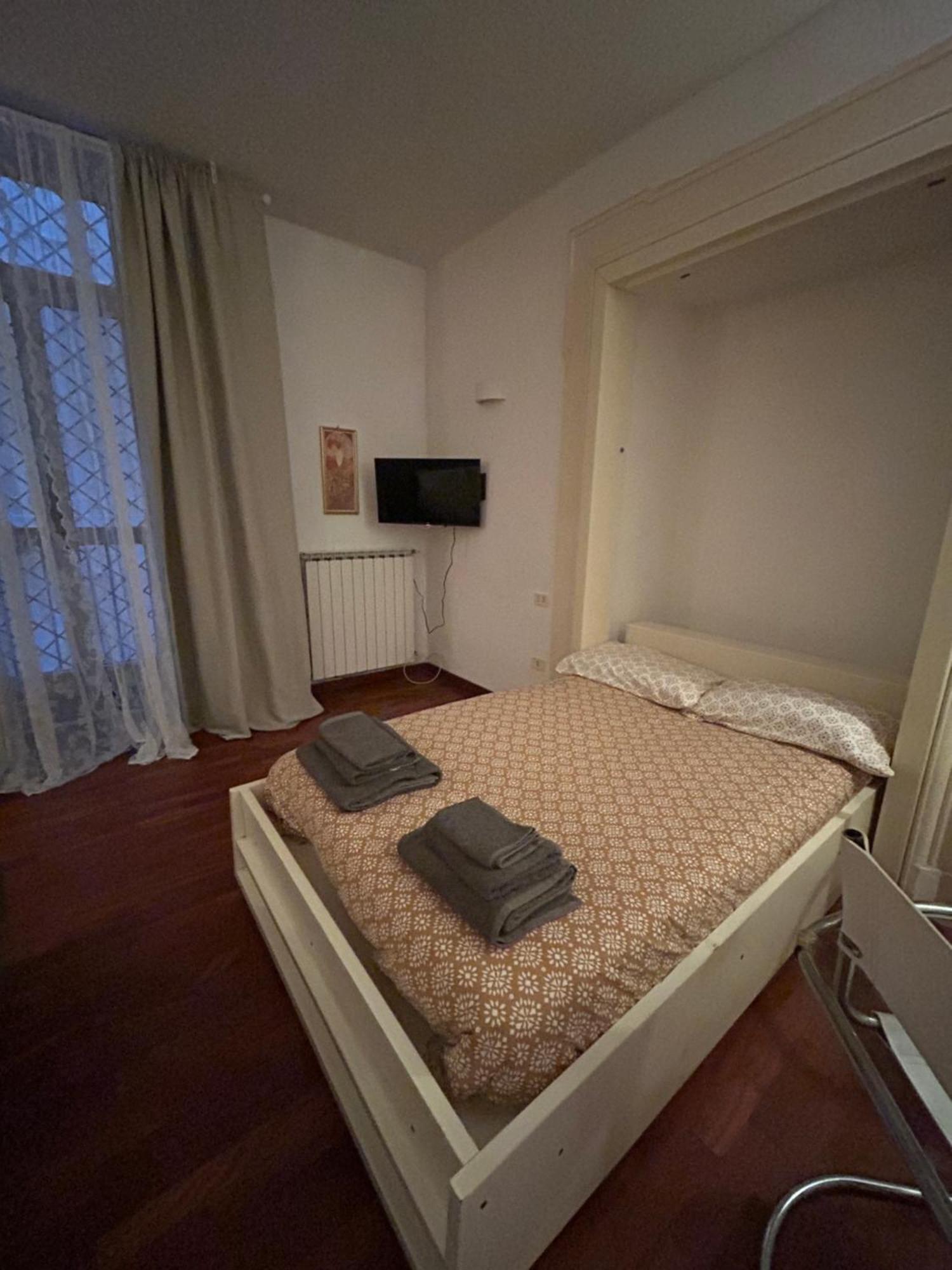 Anni Apartment Chiaia Naples Exterior photo